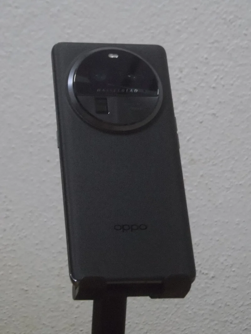 OPPO Find X6