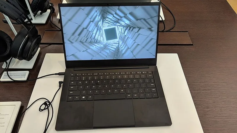 Razer Blade 15 (2021)